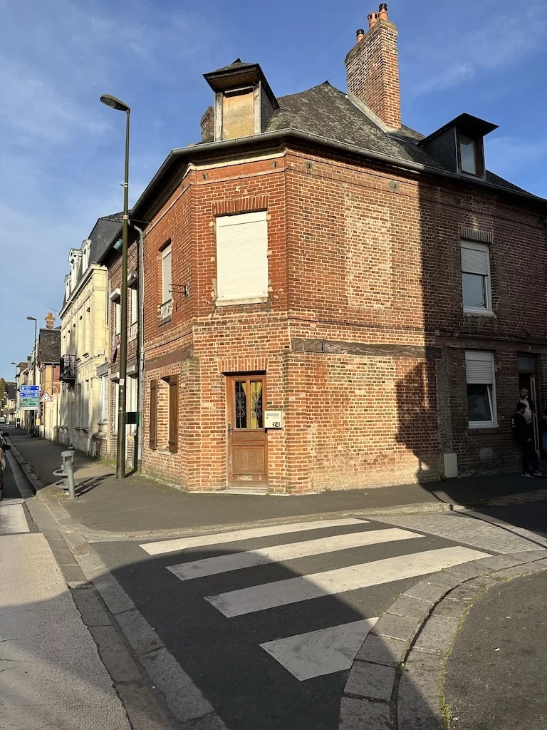 Extérieur après rénovation à Pont-l’Évêque